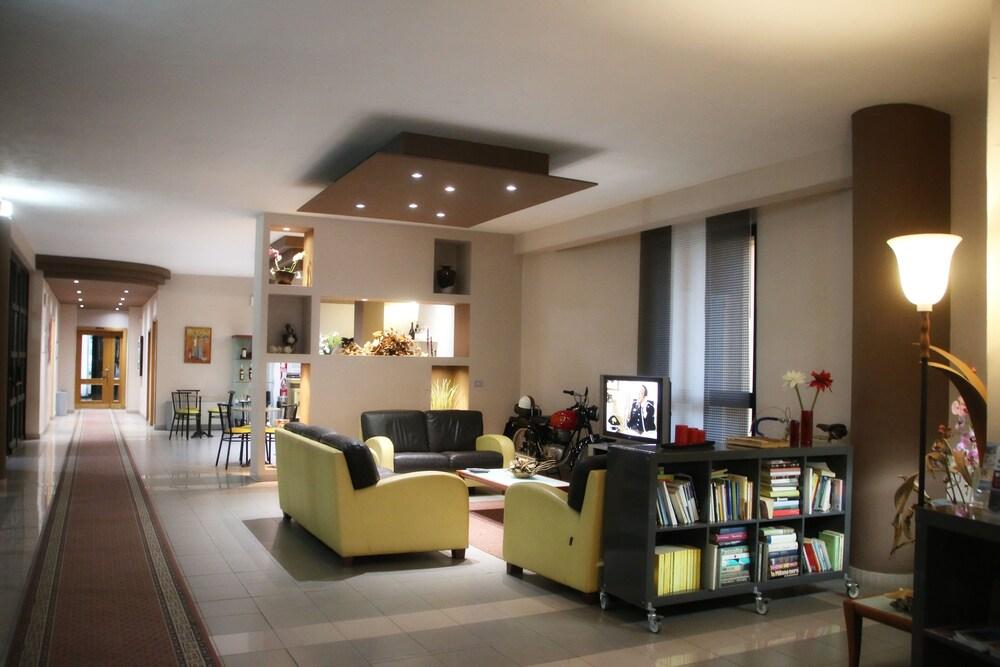 River Park Hotel