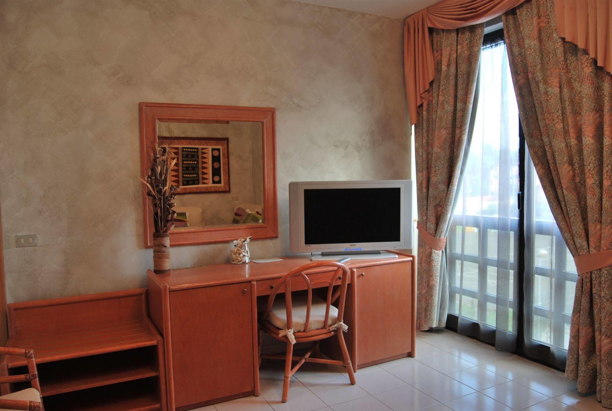 River Park Hotel