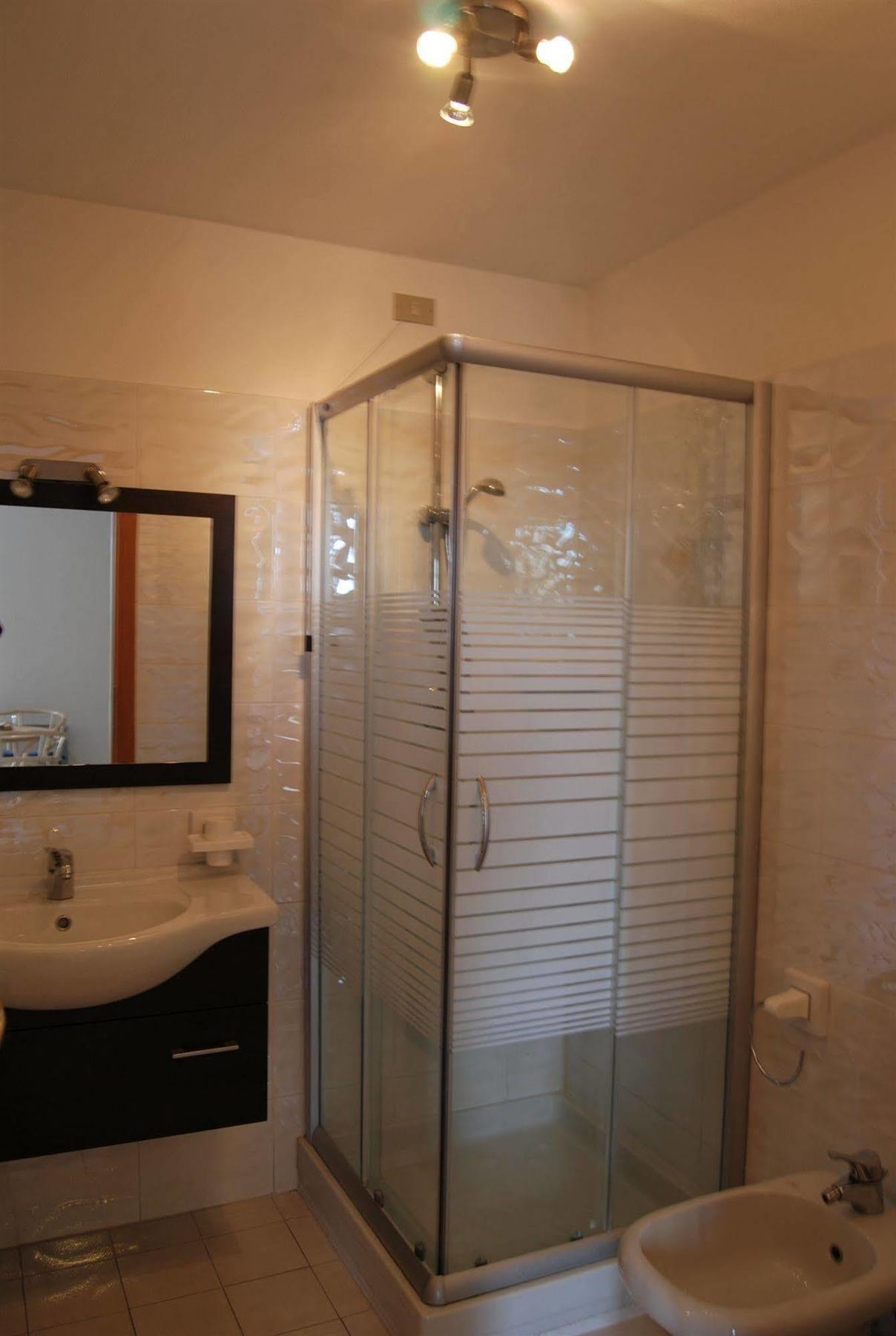 Hotel River Park 3*